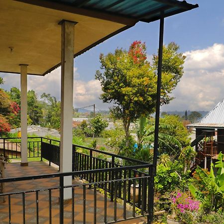 Dajan Buyan Homestay Bedugul  Ngoại thất bức ảnh