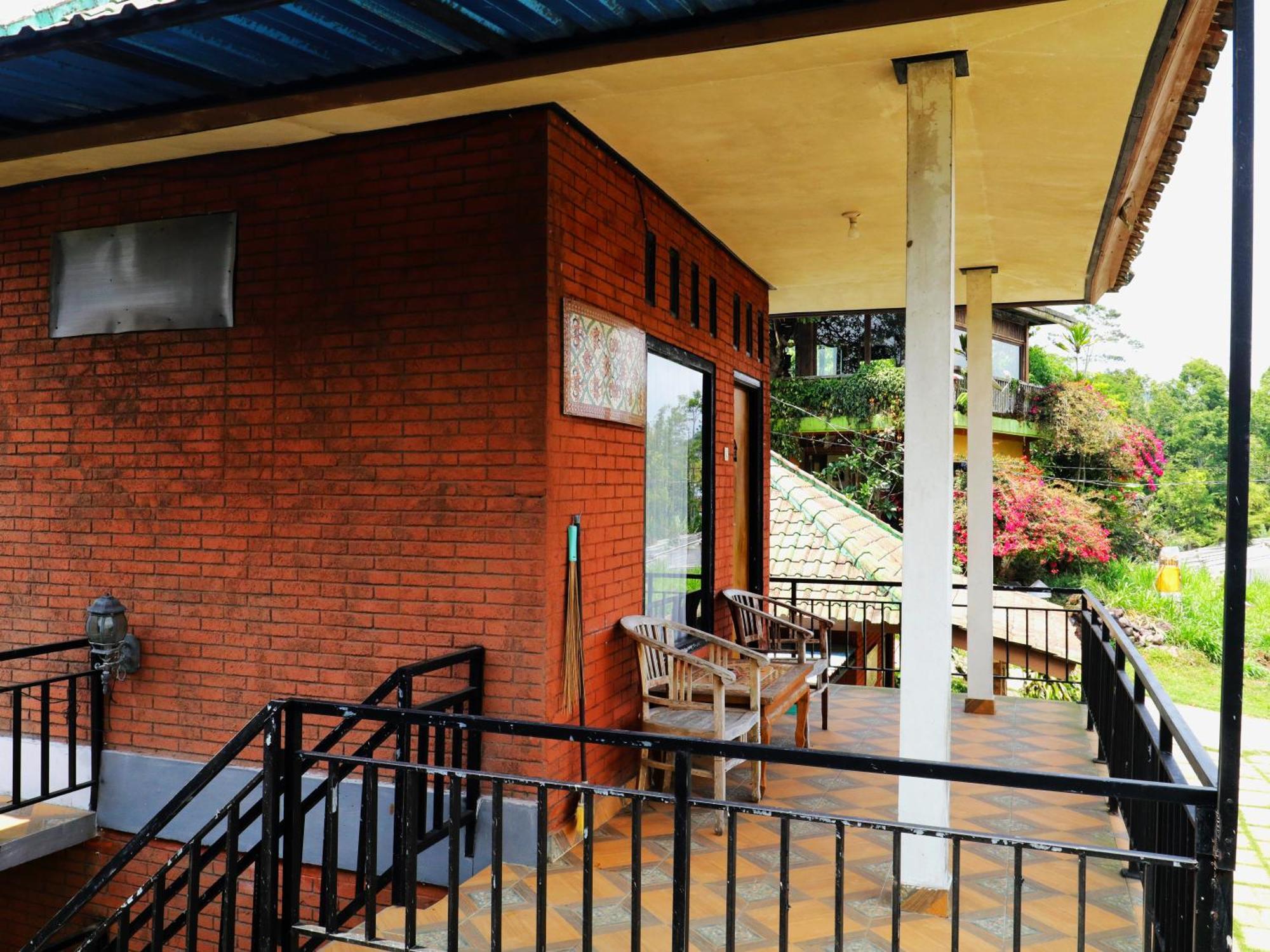 Dajan Buyan Homestay Bedugul  Ngoại thất bức ảnh